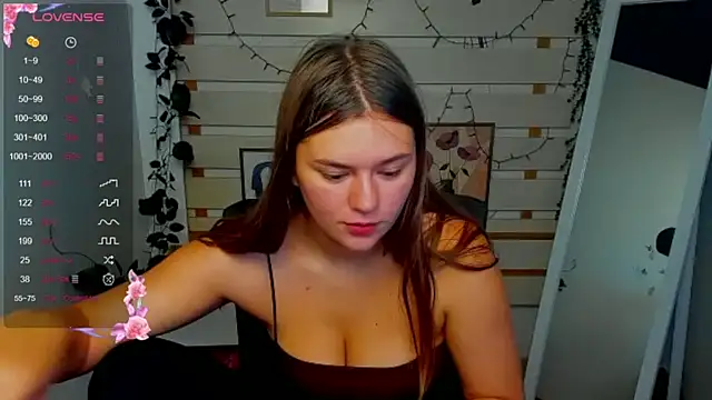 Snapshot of Josephine_Kiss chatting on 07.31.26 Josephine Kiss online show from 07.31.26