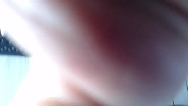 Snapshot of SaraThomso chatting on 12.11.24 SaraThomso online show from 12.11.24