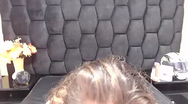 Snapshot of SaraThomso chatting on 01.26.25 SaraThomso online show from 01.26.25