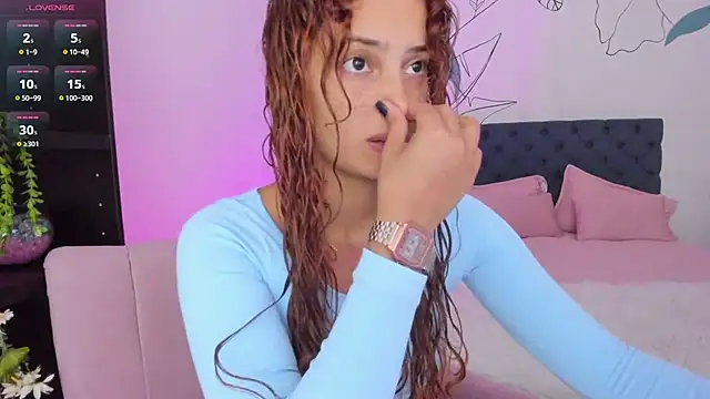 Snapshot of georgina_palacios chatting on 02.24.25 georgina palacios online show from 02.24.25