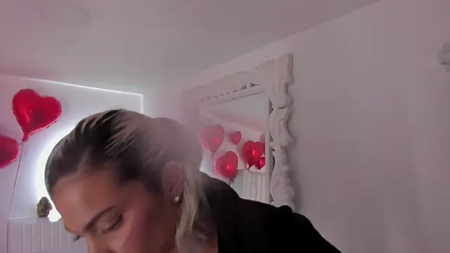 Shelynna azzul online show from 02.15.25