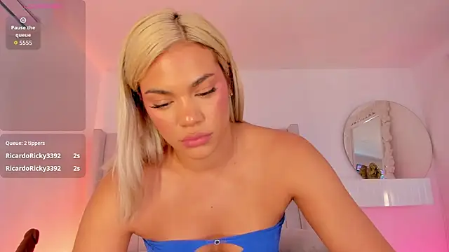Shelynna azzul online show from 04.21.26