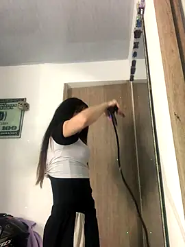 Tifanny Sweett online show from 10.23.25