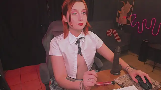 KailyLoolyCute online show from 11.07.25