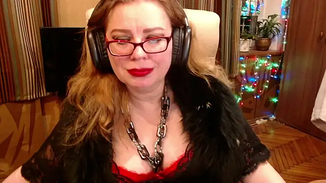 Snapshot of Miss_Tress chatting on 02.17.26 Miss Tress online show from 02.17.26