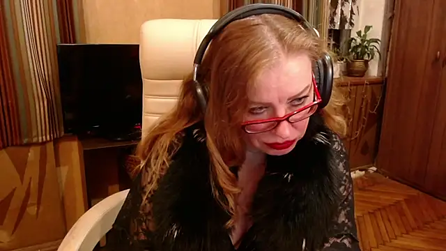 Snapshot of Miss_Tress chatting on 03.05.26 Miss Tress online show from 03.05.26