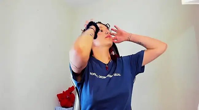 valent 27 online show from 02.04.25