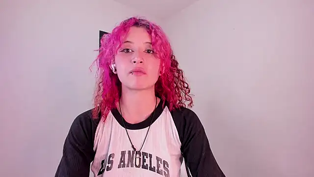 valent 27 online show from 10.23.25