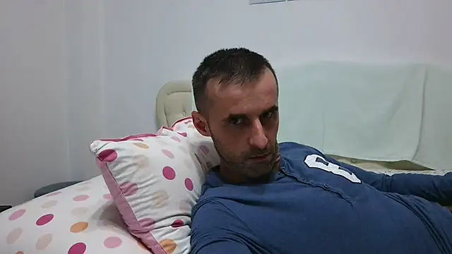 Snapshot of stevenpit chatting on 12.07.24 stevenpit online show from 12.07.24