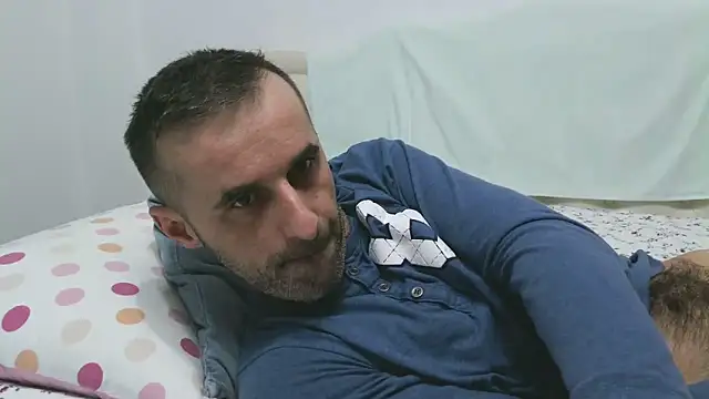 Snapshot of stevenpit chatting on 12.08.24 stevenpit online show from 12.08.24