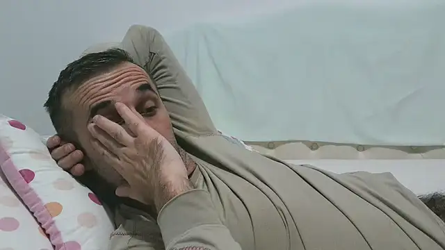 Snapshot of stevenpit chatting on 12.14.24 stevenpit online show from 12.14.24