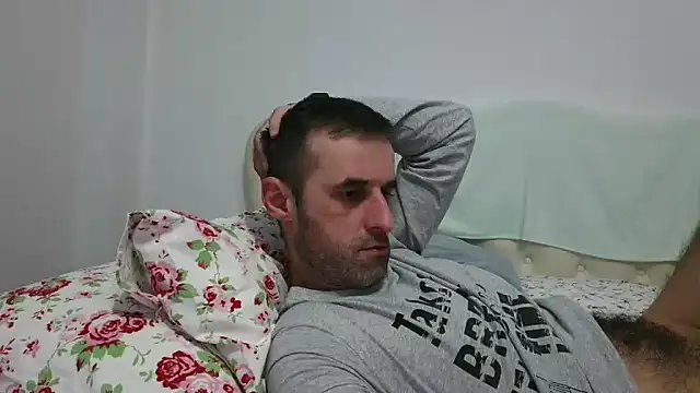 Snapshot of stevenpit chatting on 01.17.25 stevenpit online show from 01.17.25