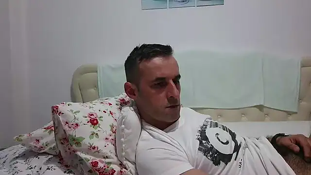 Snapshot of stevenpit chatting on 01.31.25 stevenpit online show from 01.31.25