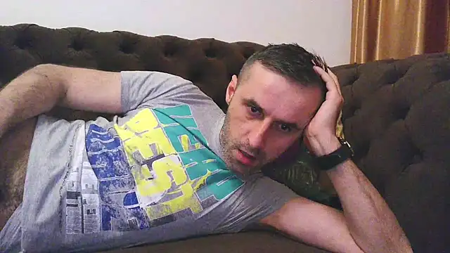 Snapshot of stevenpit chatting on 03.04.25 stevenpit online show from 03.04.25