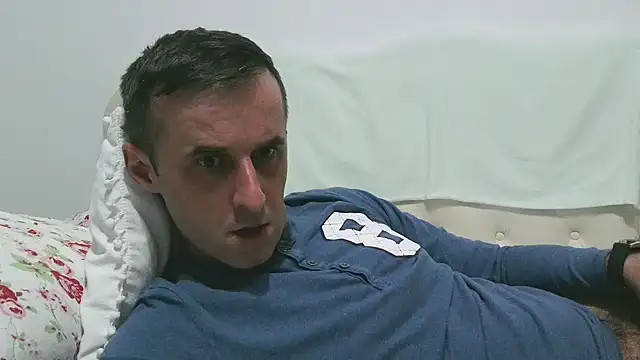 Snapshot of stevenpit chatting on 03.12.25 stevenpit online show from 03.12.25