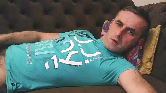 Snapshot of stevenpit chatting on 03.13.25 stevenpit online show from 03.13.25