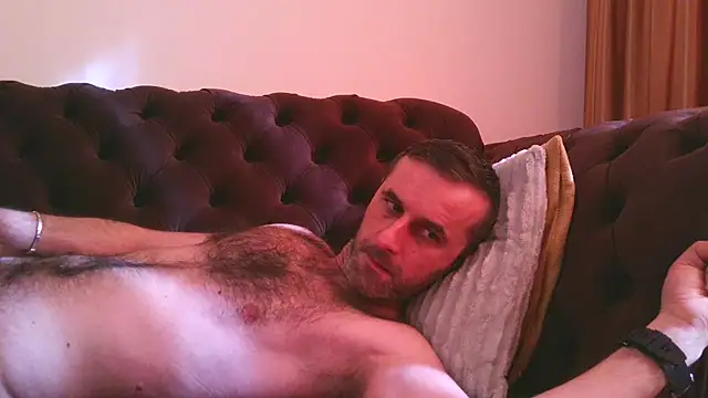 Snapshot of stevenpit chatting on 03.22.25 stevenpit online show from 03.22.25