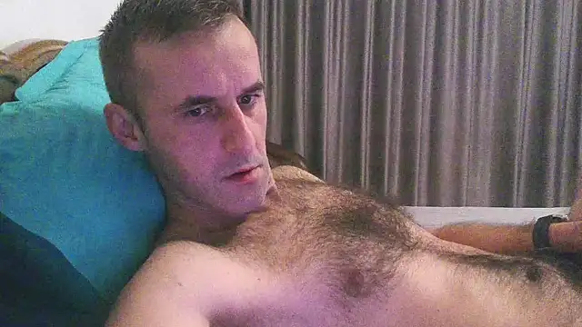 Snapshot of stevenpit chatting on 10.03.25 stevenpit online show from 10.03.25