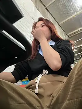 Snapshot of Emily_9xx chatting on 12.23.24 Emily 9xx online show from 12.23.24