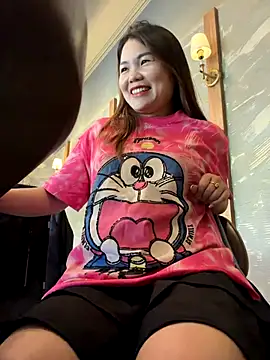 Snapshot of Emily_9xx chatting on 12.15.25 Emily 9xx online show from 12.15.25