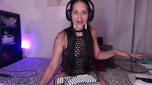 Snapshot of diosa78afrodita chatting on 11.06.25 diosa78afrodita online show from 11.06.25