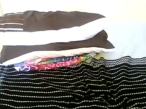 Snapshot of nisherjay chatting on 01.18.25 nisherjay online show from 01.18.25