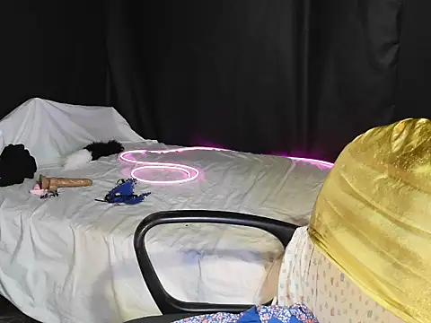 Snapshot of Addy_Xl chatting on 12.10.24 Addy Xl online show from 12.10.24