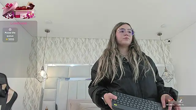 1m dalhia online show from 02.24.25