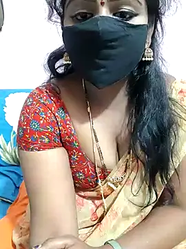 Snapshot of louise92 chatting on 12.17.24 louise92 online show from 12.17.24