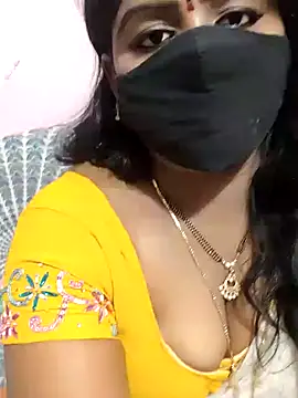 Snapshot of louise92 chatting on 12.22.24 louise92 online show from 12.22.24