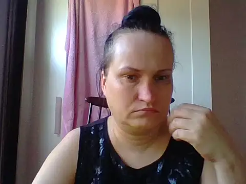  squirty cum lady  online show from 03.04.25