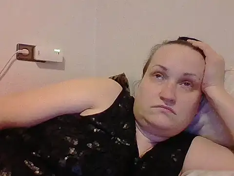  squirty cum lady  online show from 03.04.25