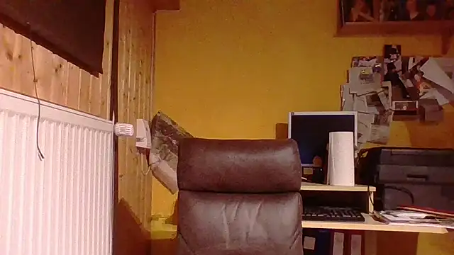  squirty cum lady  online show from 06.27.26