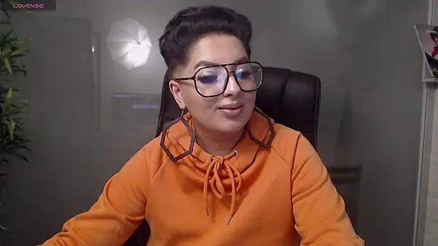 BustyAllyy online show from 01.27.25