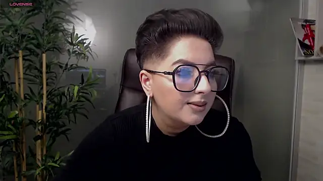 BustyAllyy online show from 01.28.25