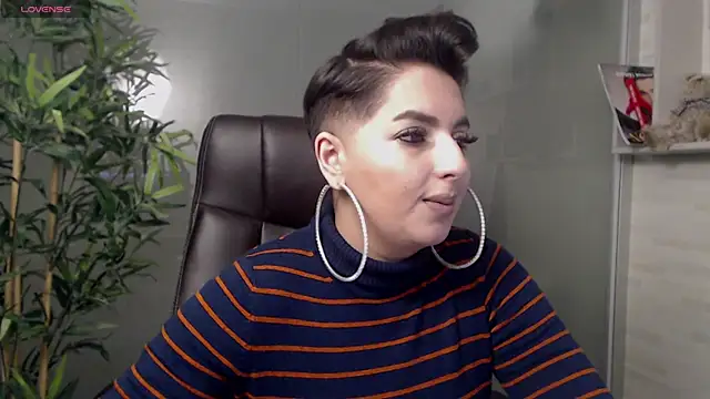 BustyAllyy online show from 02.21.25