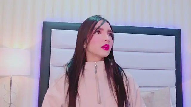 Snapshot of MiaSweeths chatting on 11.20.25 MiaSweeths online show from 11.20.25