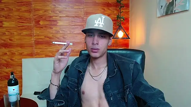 Bastiaan 28 online show from 01.04.25