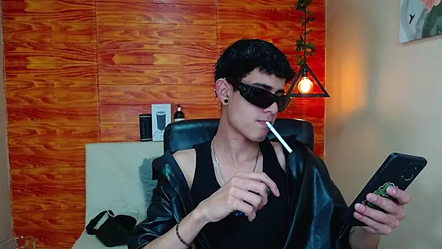 Bastiaan 28 online show from 01.17.25