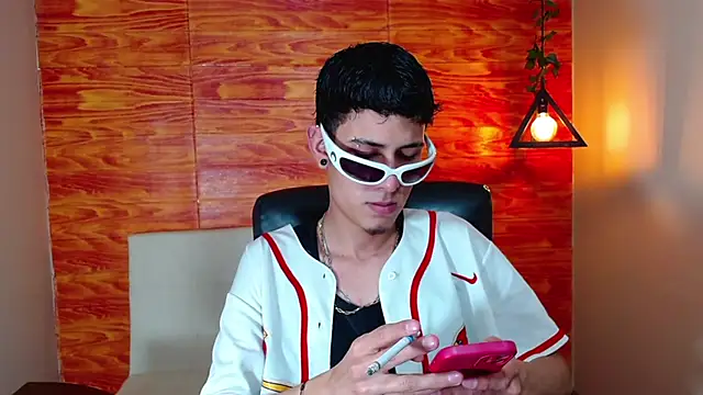 Bastiaan 28 online show from 03.16.25