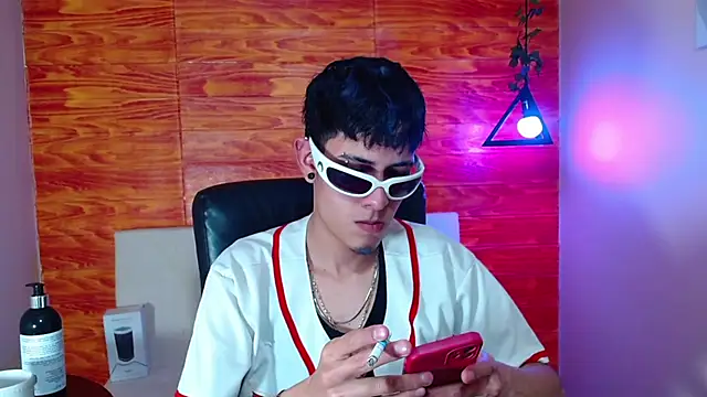 Bastiaan 28 online show from 03.16.25