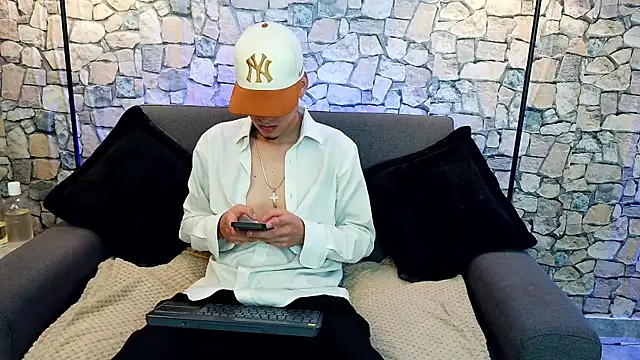 Bastiaan 28 online show from 11.20.25