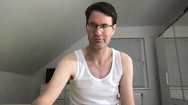 Snapshot of zxzx_cam1 chatting on 02.12.25 zxzx cam1 online show from 02.12.25