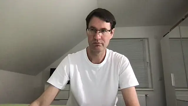 Snapshot of zxzx_cam1 chatting on 03.07.25 zxzx cam1 online show from 03.07.25