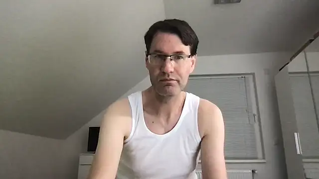 Snapshot of zxzx_cam1 chatting on 03.09.25 zxzx cam1 online show from 03.09.25