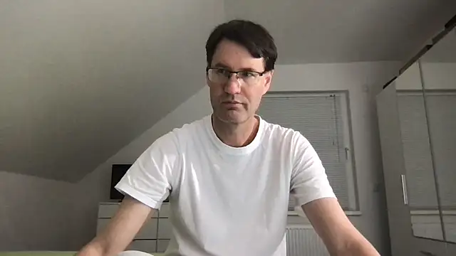 Snapshot of zxzx_cam1 chatting on 03.11.25 zxzx cam1 online show from 03.11.25