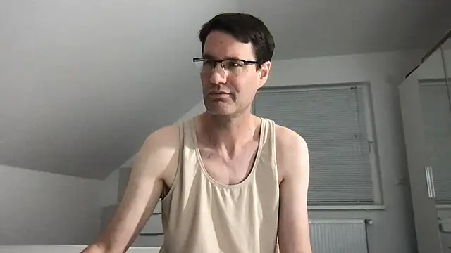 Snapshot of zxzx_cam1 chatting on 09.09.25 zxzx cam1 online show from 09.09.25