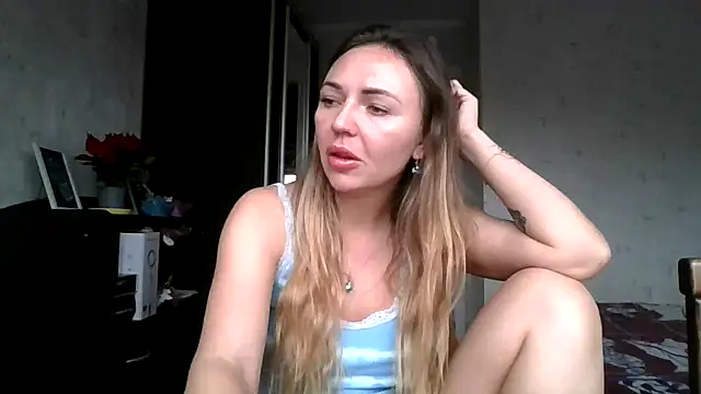 Snapshot of AngelinaLove28 chatting on 12.01.25 AngelinaLove28 online show from 12.01.25