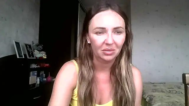 Snapshot of AngelinaLove28 chatting on 07.04.26 AngelinaLove28 online show from 07.04.26