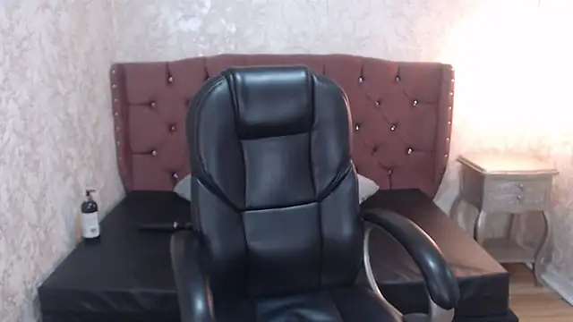 charlottemoonxz online show from 02.24.25